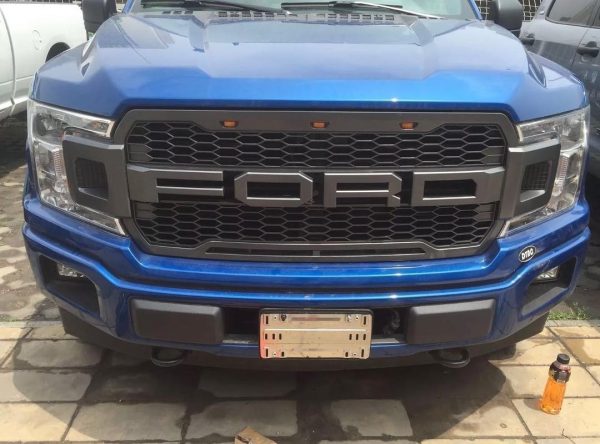 MASCARA TIPO RAPTOR